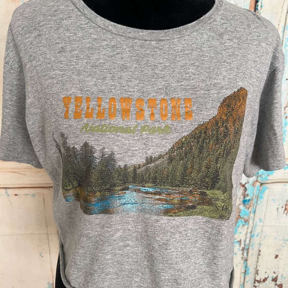 Miken Flow Women’s Short Sleeve Crew Neck Crop Top Gray Size Large - Picture 3 of 8